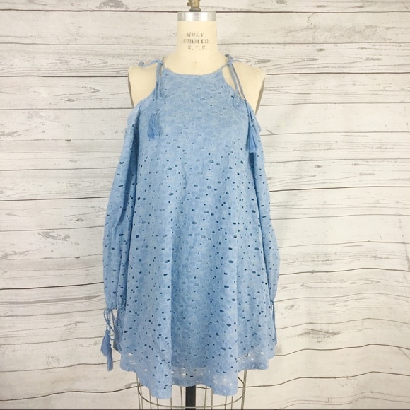 J.O.A Soulmate Lace Off Shoulder Dress - Picture 2 of 8